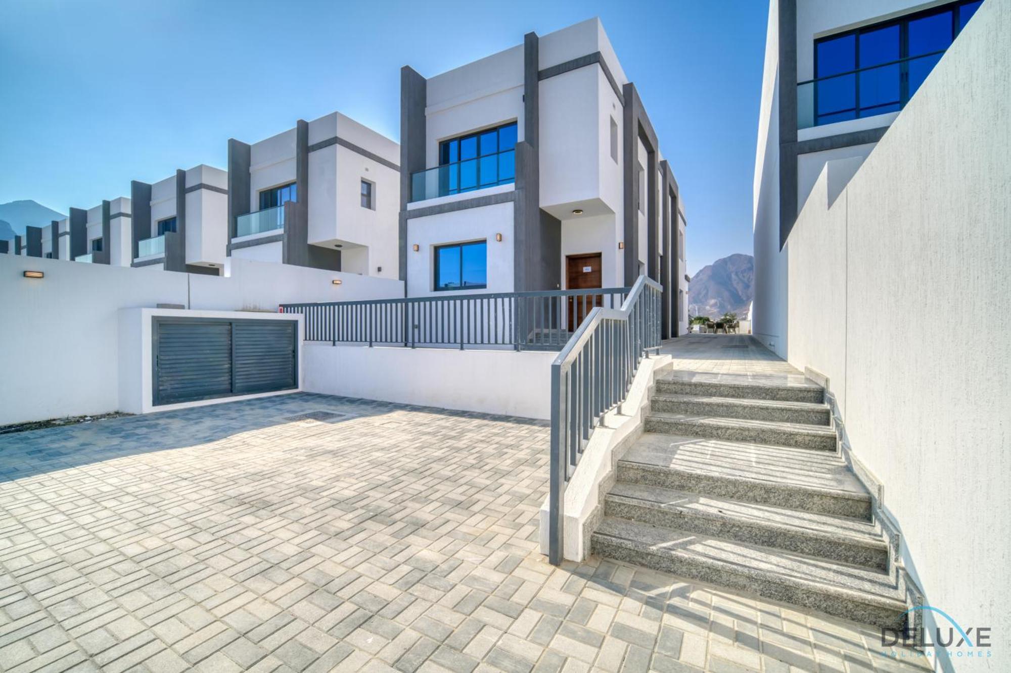 High Apartment Fujairah Exterior photo