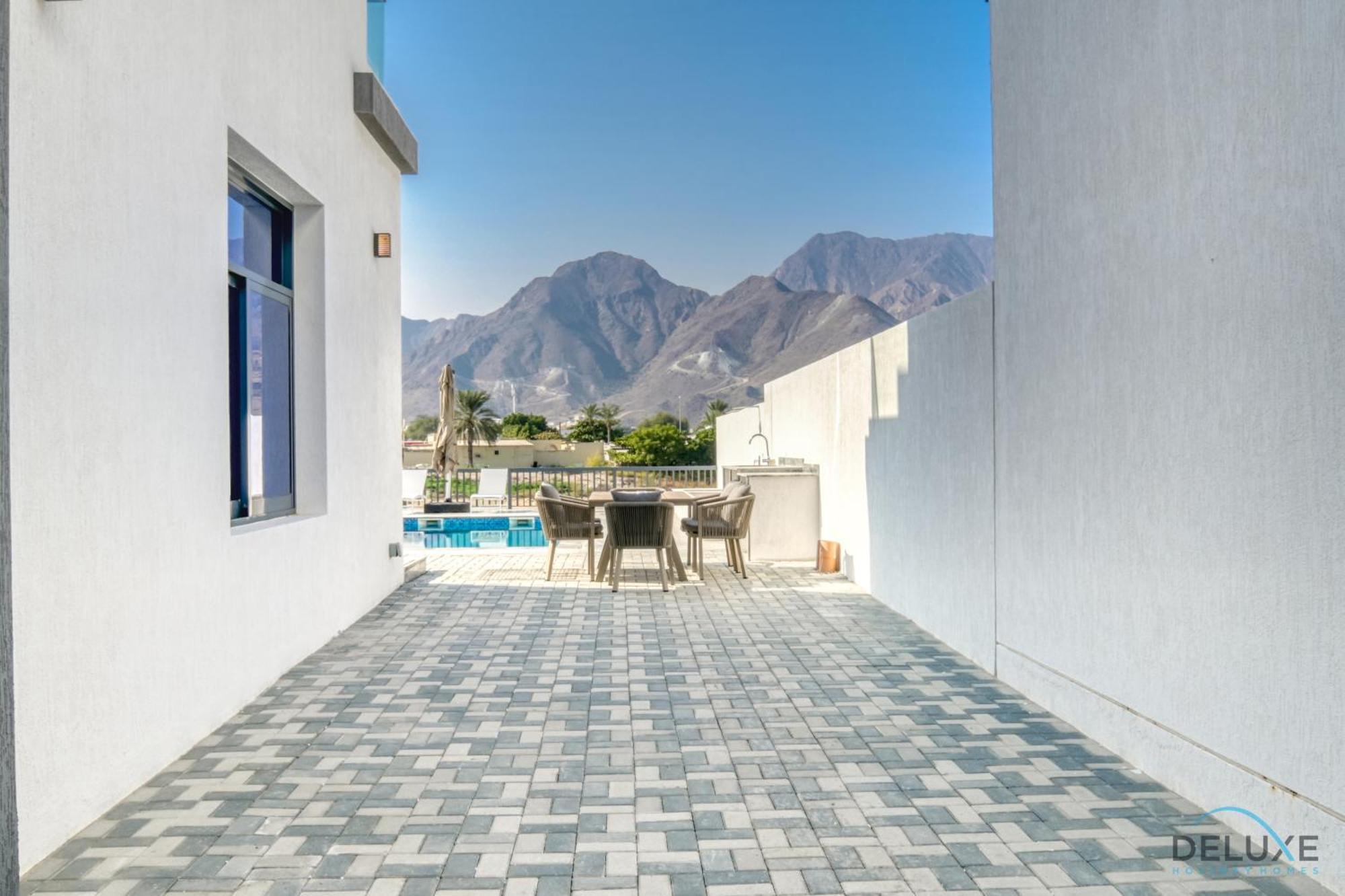 High Apartment Fujairah Exterior photo